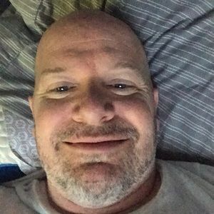 Meet your Posher, Dennis